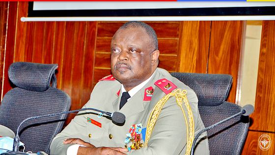 Le Général-major Augustin Mubiayi Mamba distingué par l’OIGB pour son remarquable travail à la tête du CHESD